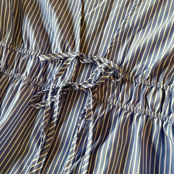 Laced Up Striped Blouse - Picture 4 of 4